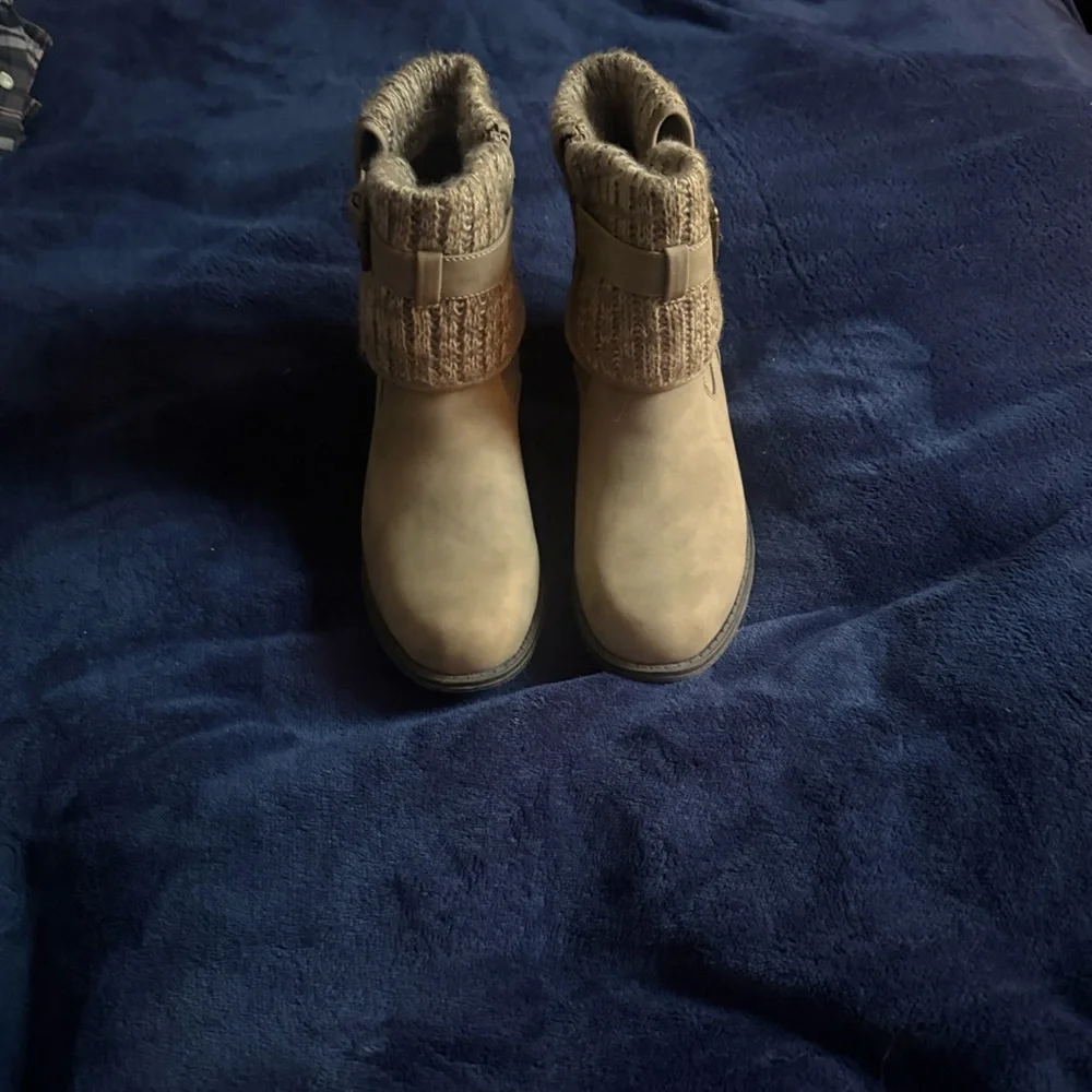 Tan Ankle Boots with Knit Cuff - Picture 3 of 4
